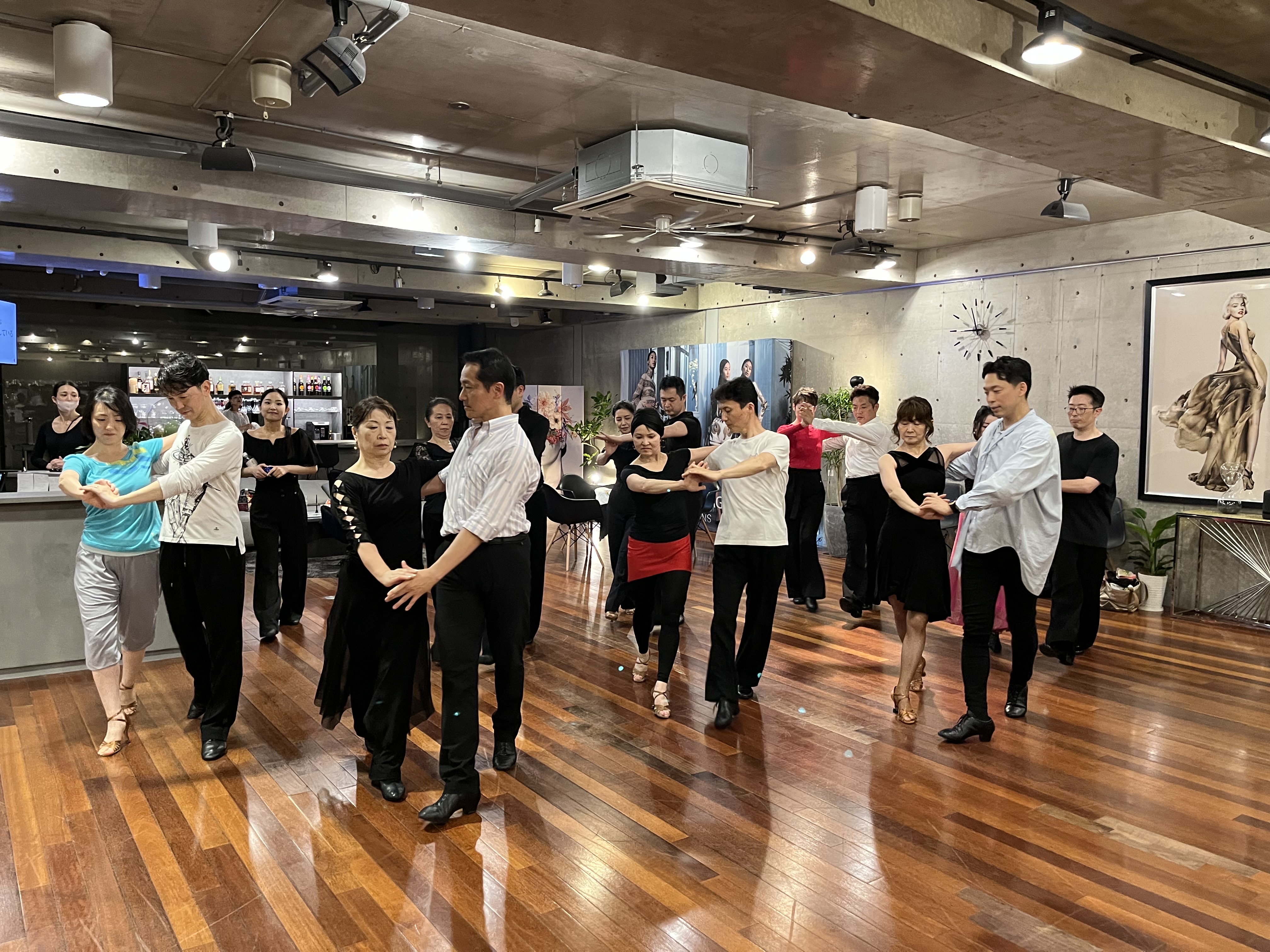 60代から始める社交ダンス！初心者が得られる3つの健康効果と楽しみ方